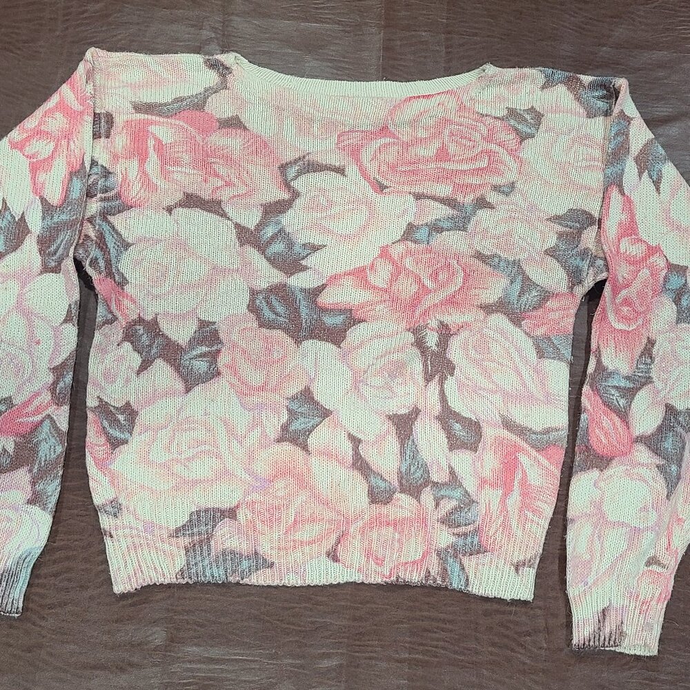 VINTAGE 1990s TJW  Angora Floral Cropped Knit Sweater Sz: M see measurements